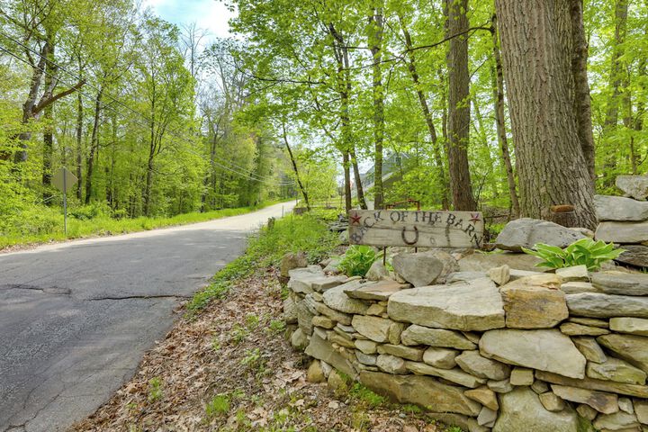 Killingly Barnyard Studio in Wine Country!
