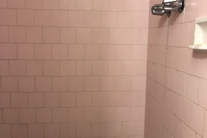 Room 11 of 12