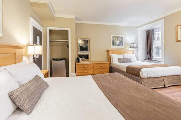 Room 11 of 26