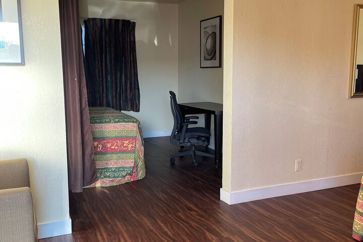 Cloud 9 Motel
