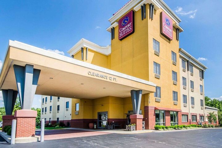Hotel 3 of 83