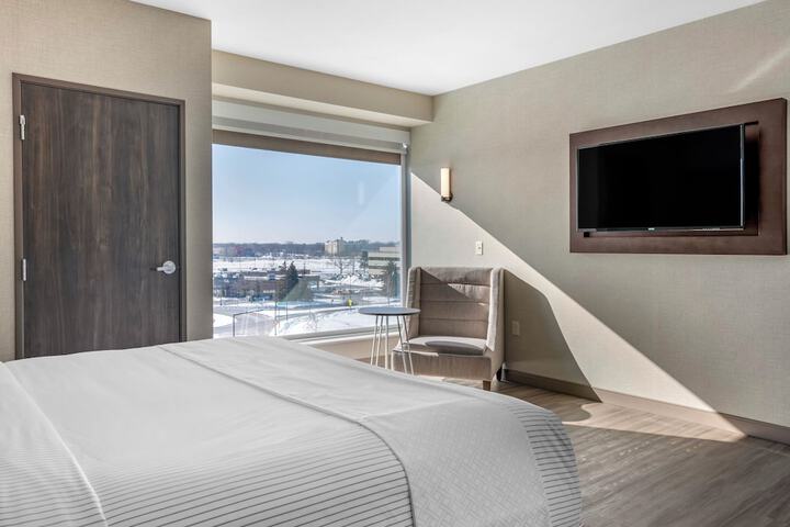 Room 14 of 51