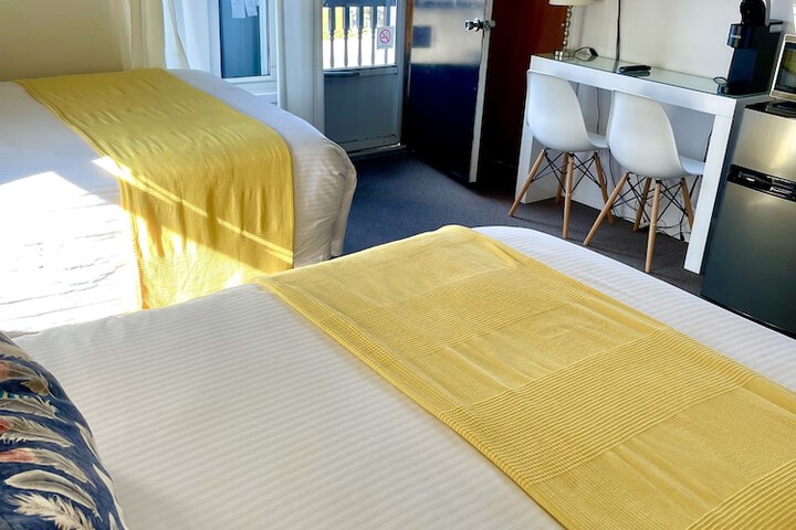 Room 49 of 73