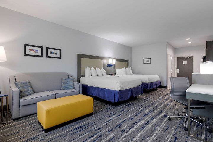 Room 25 of 33