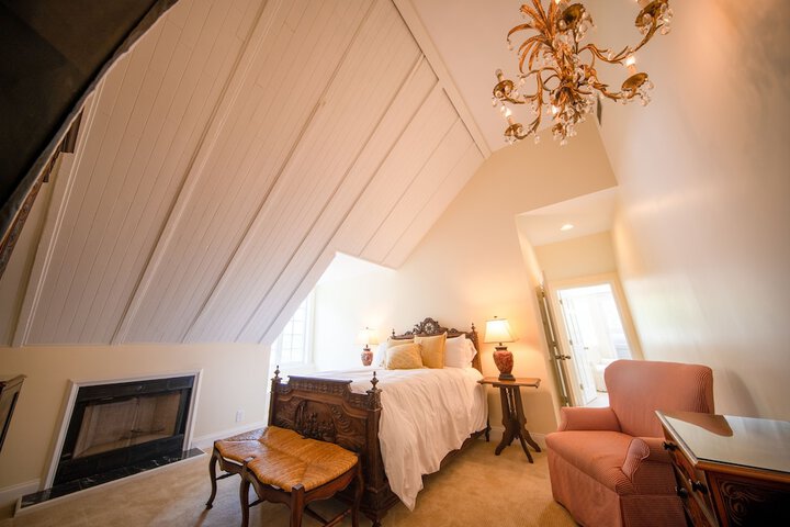 Room 42 of 46