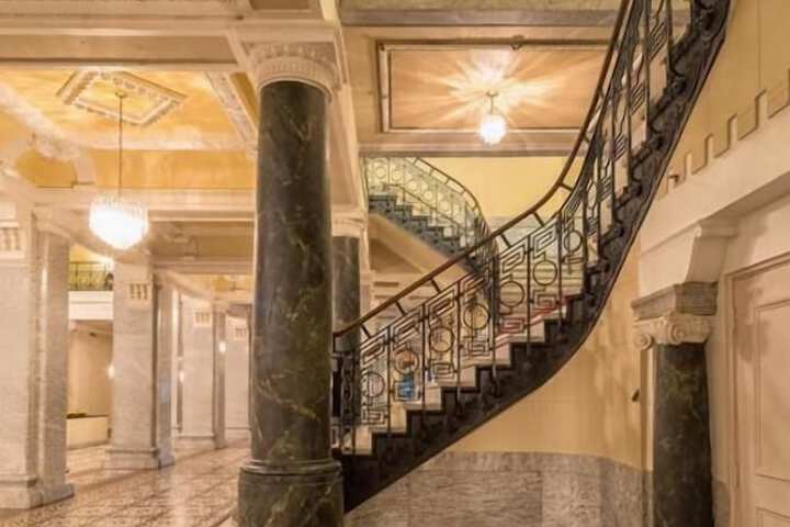 Hotel Bentley