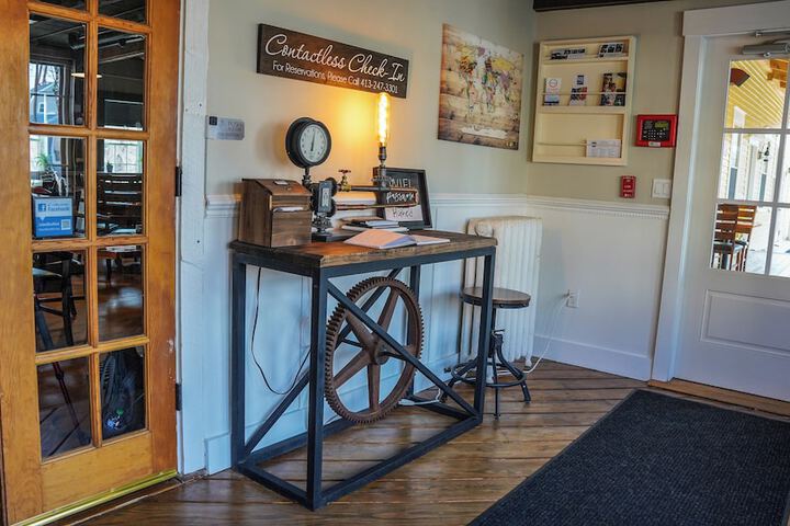 Old Mill Inn