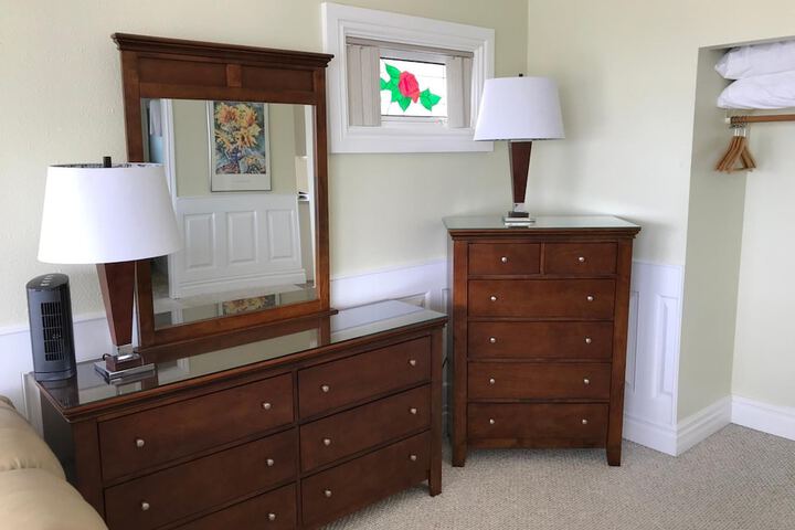 Room 35 of 82