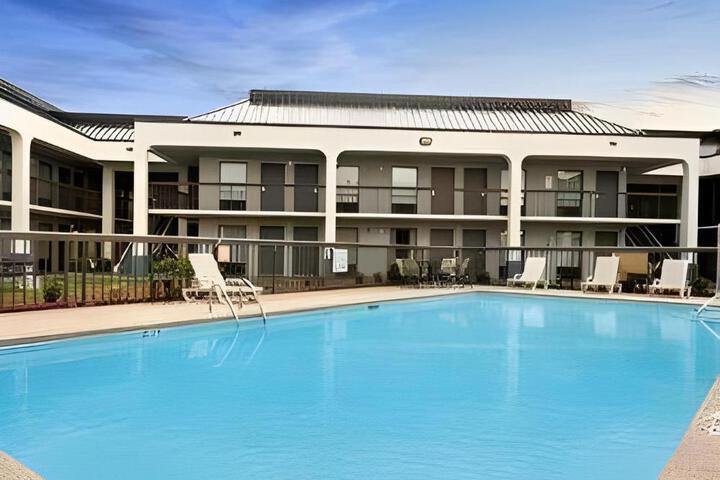 Baymont by Wyndham Florence
