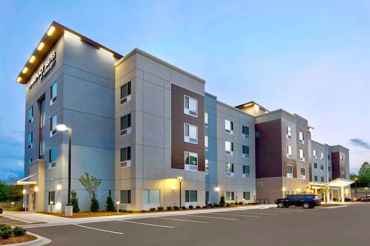 Hotel 3 of 35