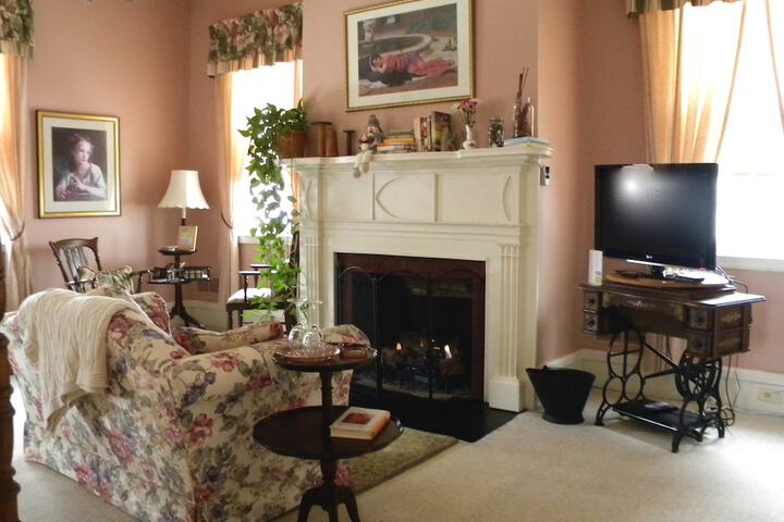 B & B at Oliver Phelps