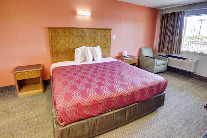 Room 16 of 21