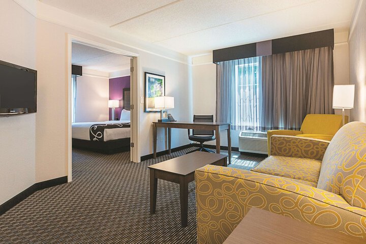Room 34 of 51