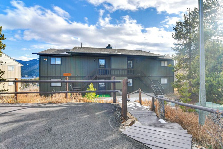 Ski Hike & Snowmobile: Mtn-view Grand Lake Gem!