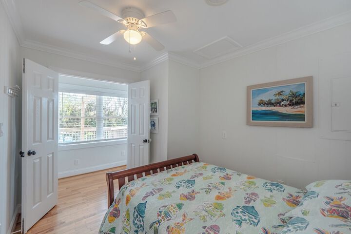 Surfside Cottage by Topsail Realty