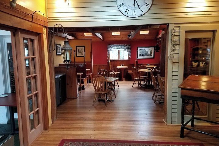 Cedar Crest Inn