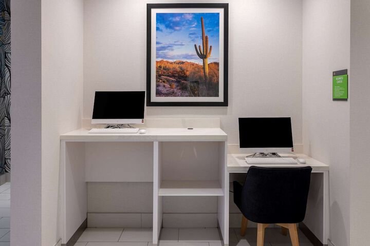 Business Center 38 of 38