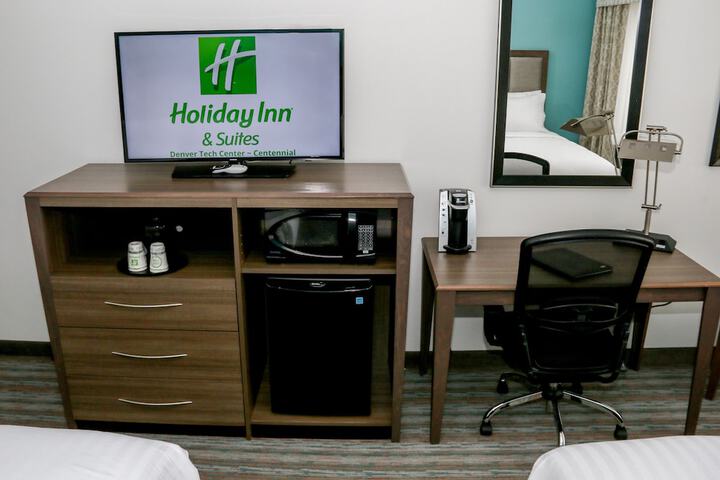 Holiday Inn & Suites Denver Tech Center-Centennial by IHG