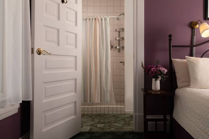 Room 20 of 25