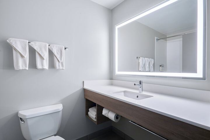 Holiday Inn Express Hotel & Suites SWIFT CURRENT by IHG