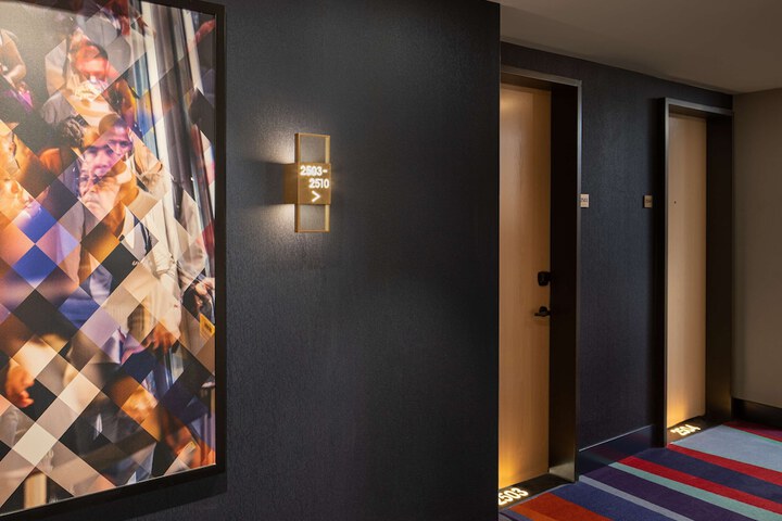 Ballroom/Hall 92 of 95