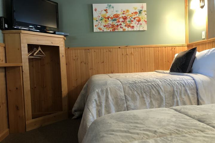 The Piccadilly Motel