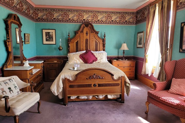 Grand Victorian B & B Inn