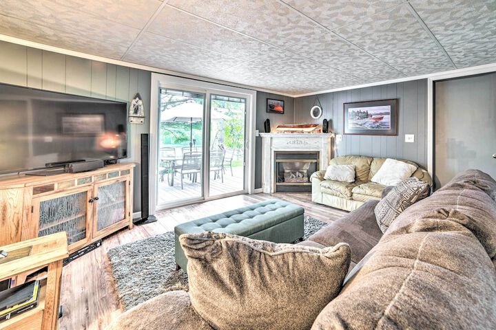 Riverfront Home w / Dock 6 Mi to Cheboygan!