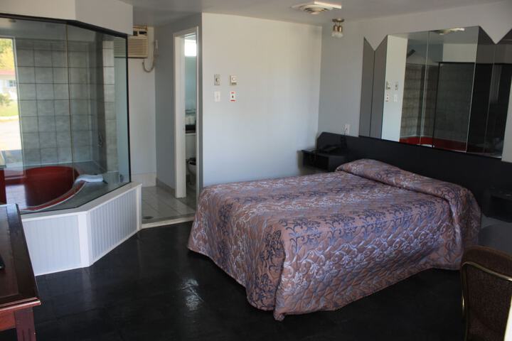 Grand Motel Saint-Hubert
