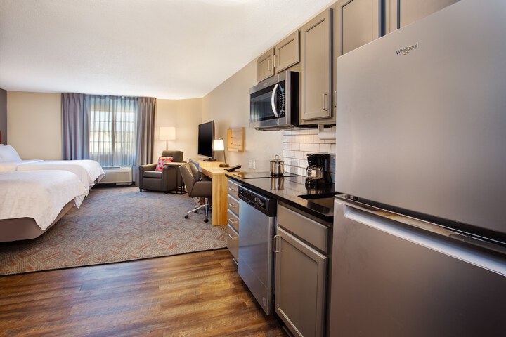 Room 18 of 32
