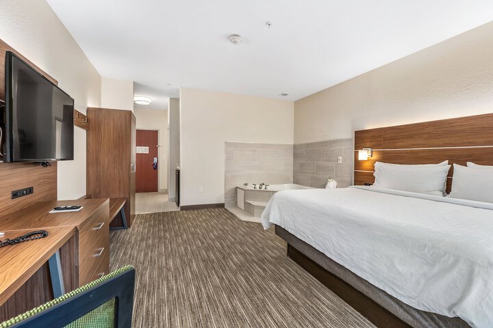Holiday Inn Express Suites Van Buren-Ft Smith Area by IHG