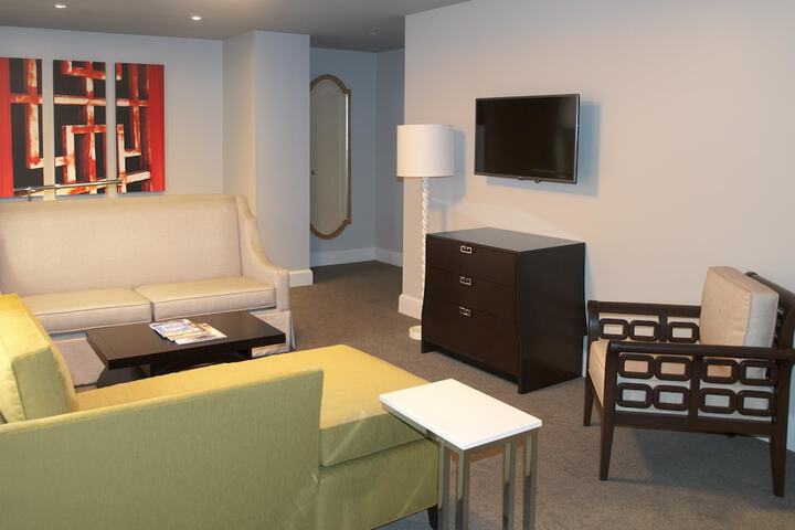 Room 40 of 67