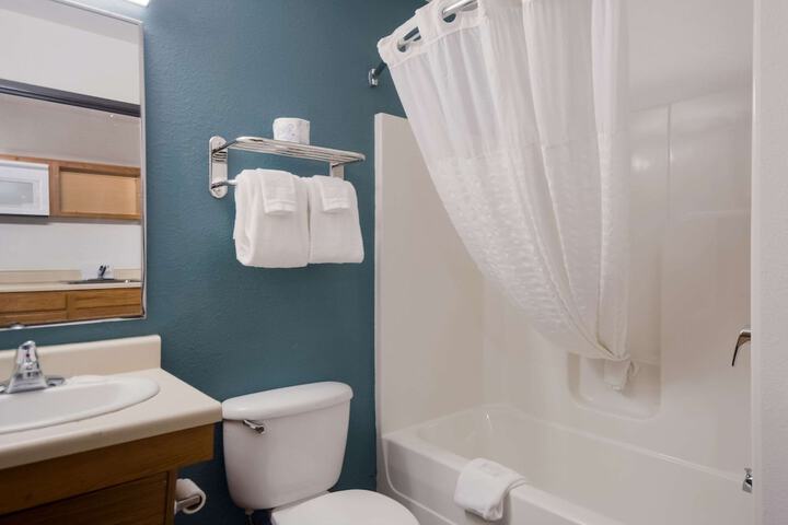 Room 12 of 22