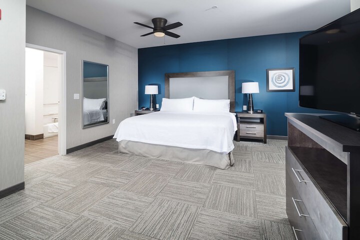 Room 18 of 53