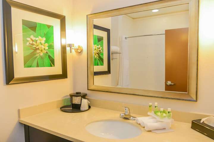 Room 21 of 48