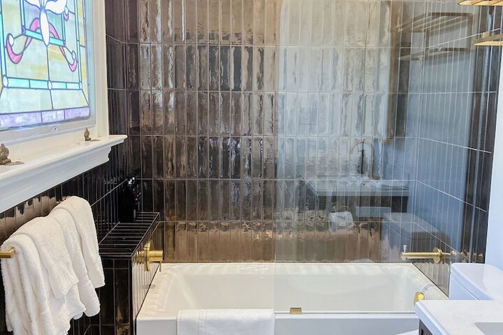Nob Hill Inn