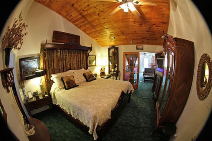 Echo Canyon Spa Resort (Adults Only)
