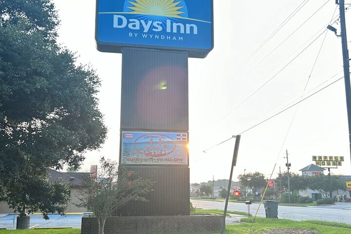 Days Inn by Wyndham Hinesville Near Fort Stewart