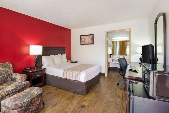 Room 31 of 34