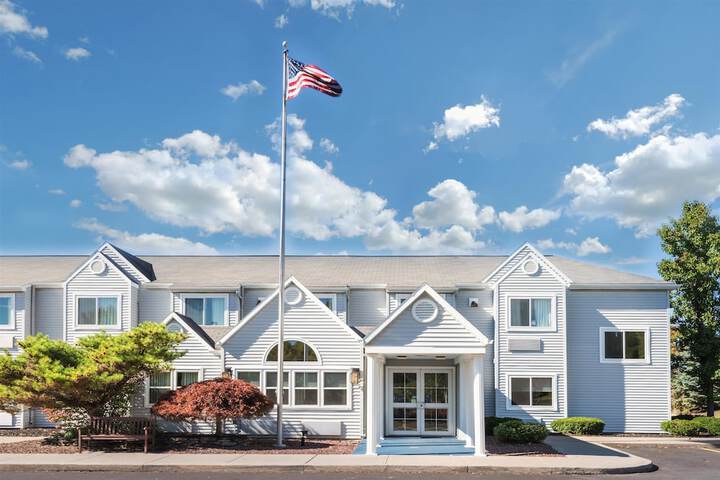 Microtel Inn by Wyndham Victor / Rochester