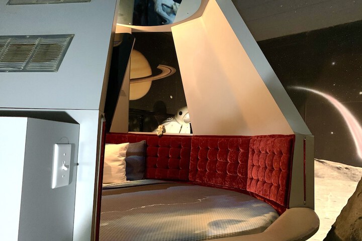 Room 185 of 334