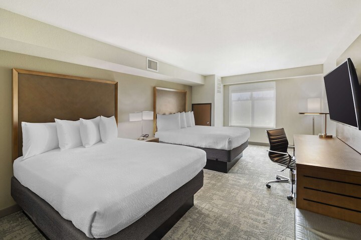Room 14 of 35