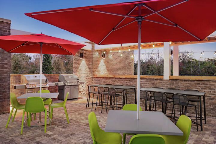 Terrace/Patio 46 of 48