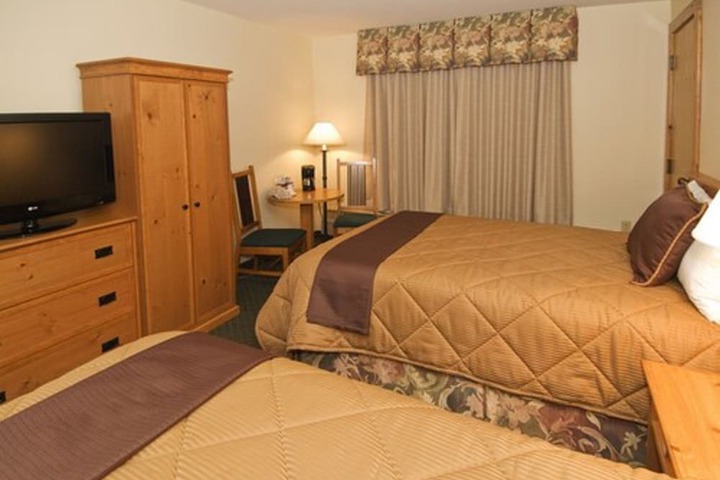 Room 12 of 18