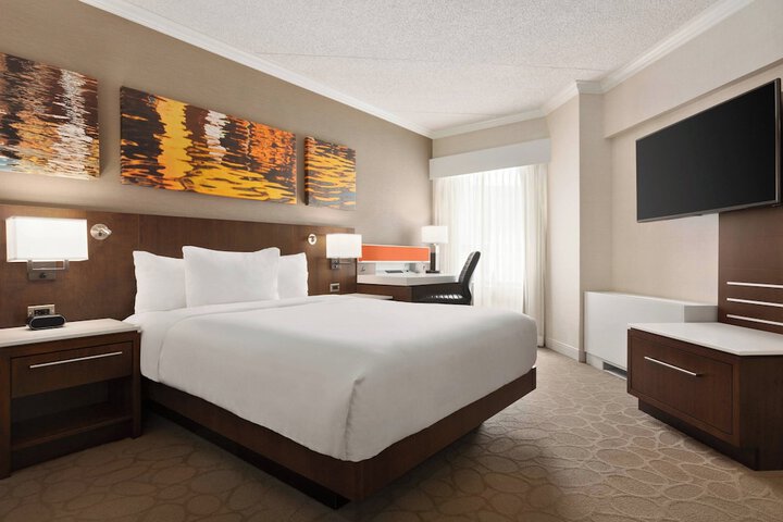 Room 12 of 48