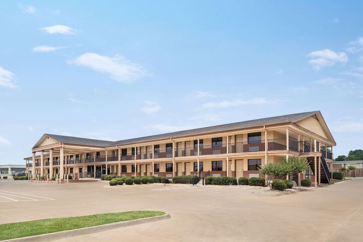 Hotel 3 of 40