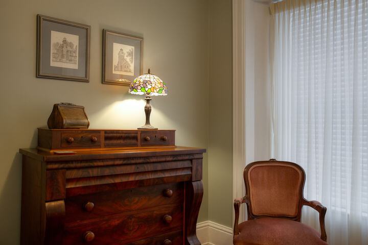 Room 14 of 32