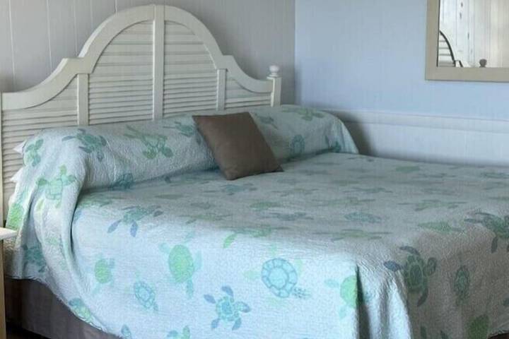 Room 47 of 230