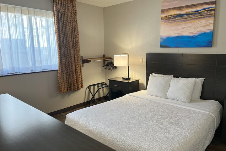 Room 16 of 42