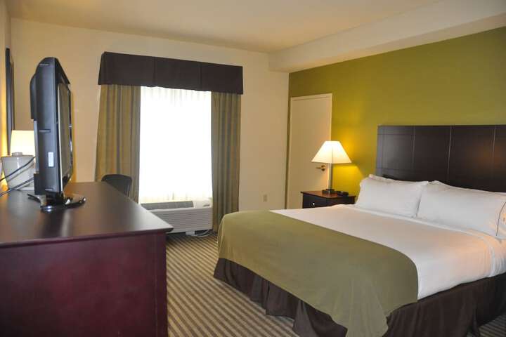 Room 22 of 36